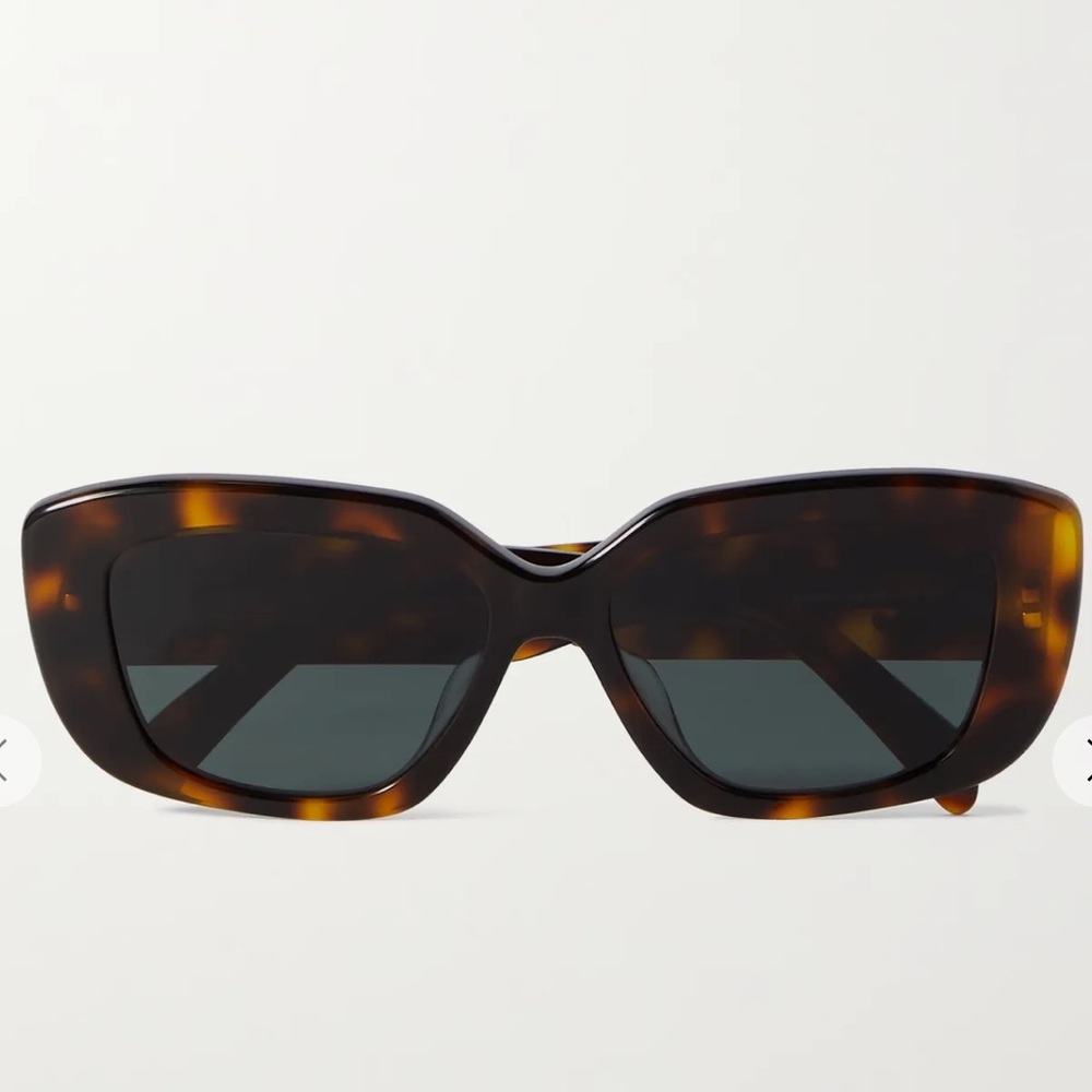 Celine Tortoise Sunglasses with Gold Detail - Picture 2 of 8